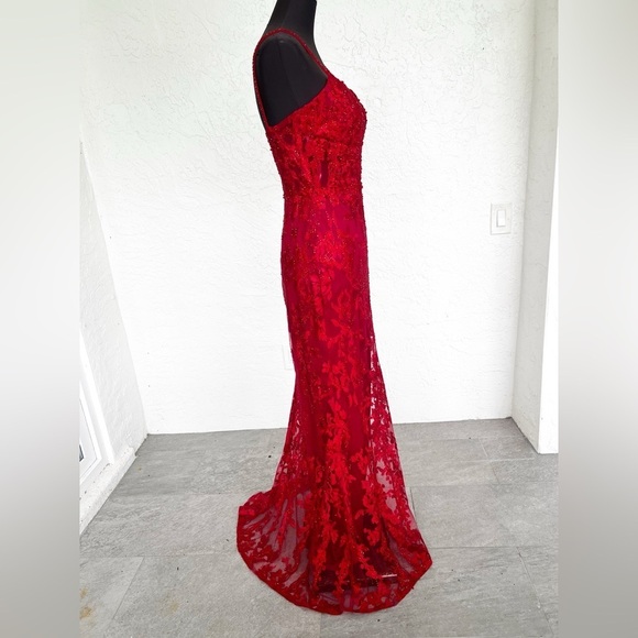 Mac Duggal 20330 Red Embellished Lace Mermaid Evening Formal Prom Pageant Gown - Picture 5 of 10
